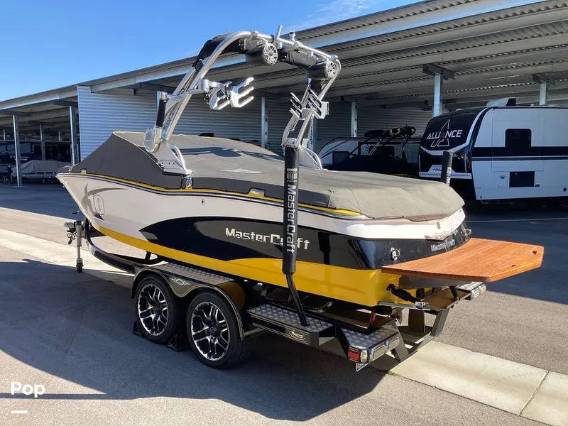 Slide: The Image of Mastercraft X10 2013 - 16766347