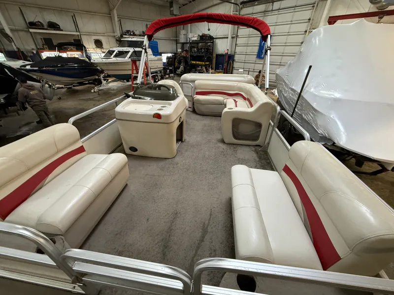 Slide: The Image of Sun Tracker FISHING DELUXE 20 2009 - 4