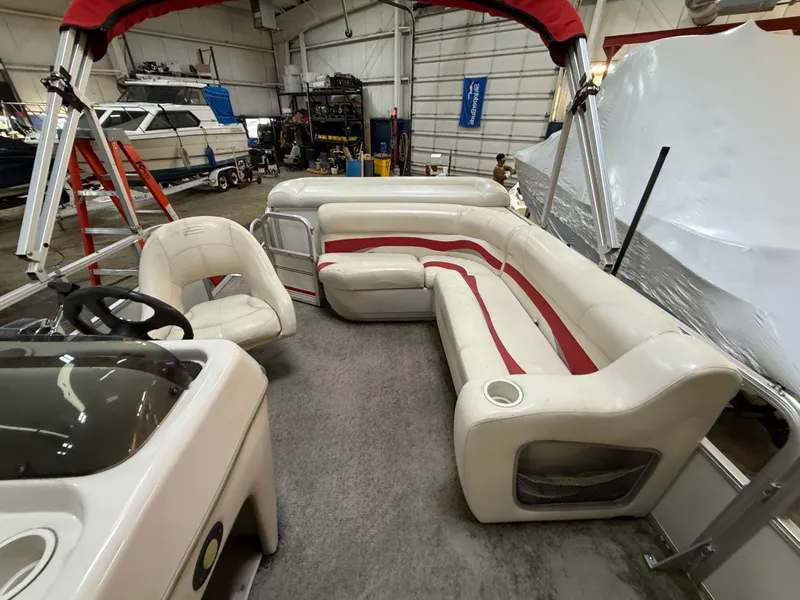 Slide: The Image of Sun Tracker FISHING DELUXE 20 2009 - 5