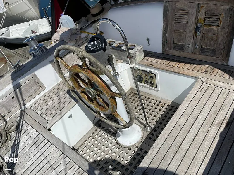 Slide: The Image of Young Sun 43 Ketch 1982 - 16670471