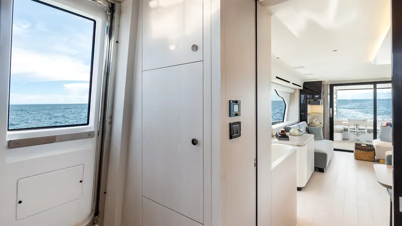 Slide: The Image of Azimut 78 FLY 2025 - 54