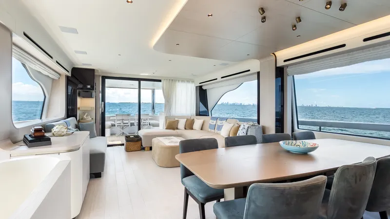 Slide: The Image of Azimut 78 FLY 2025 - 55