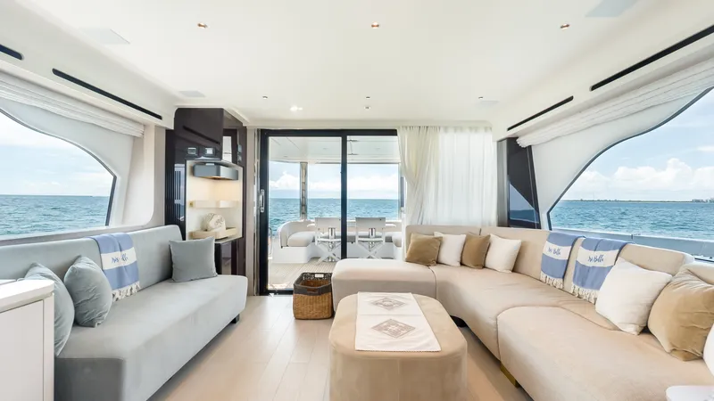 Slide: The Image of Azimut 78 FLY 2025 - 57