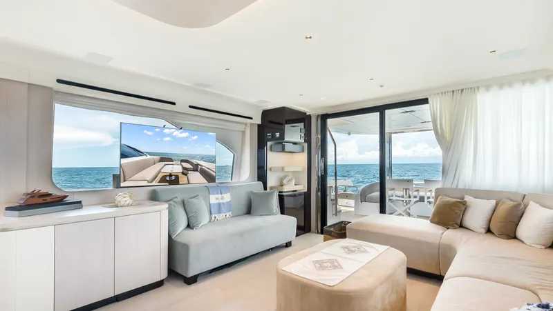 Slide: The Image of Azimut 78 FLY 2025 - 58