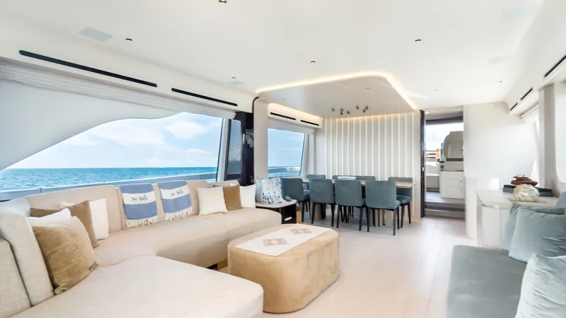 Slide: The Image of Azimut 78 FLY 2025 - 59