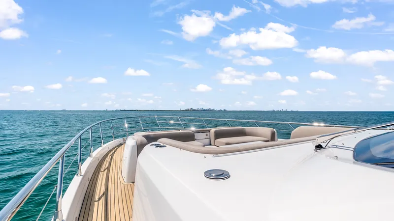 Slide: The Image of Azimut 78 FLY 2025 - 67