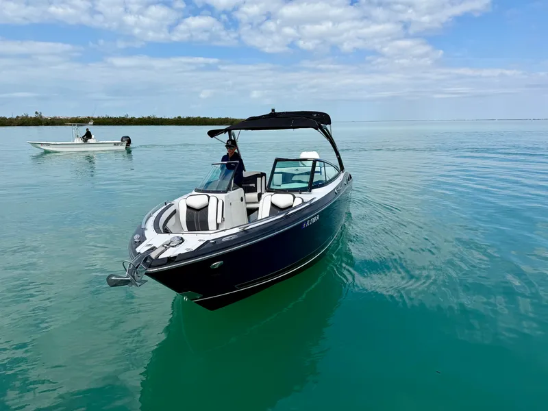 Slide: The Image of Monterey 275 SS 2021 - 26