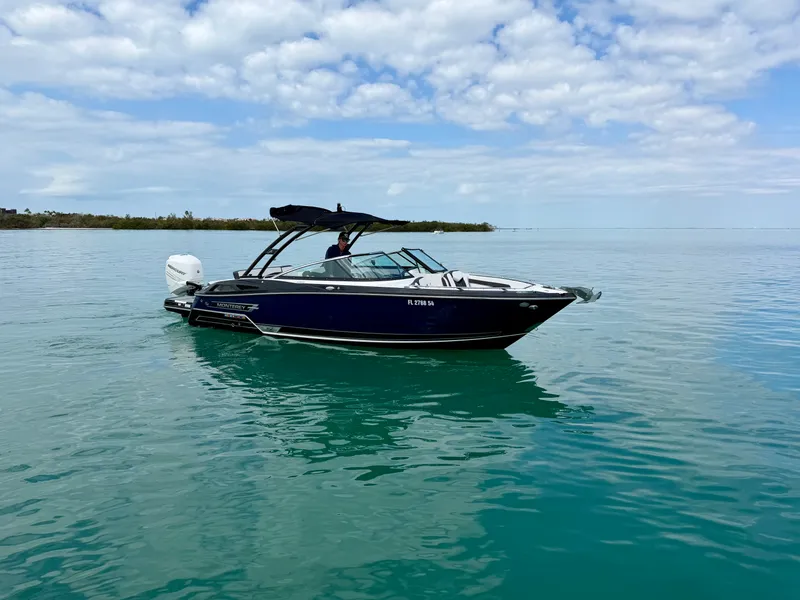 Slide: The Image of Monterey 275 SS 2021 - 3