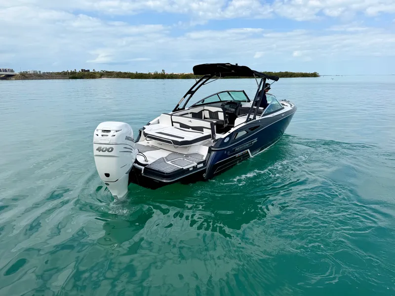 Slide: The Image of Monterey 275 SS 2021 - 42