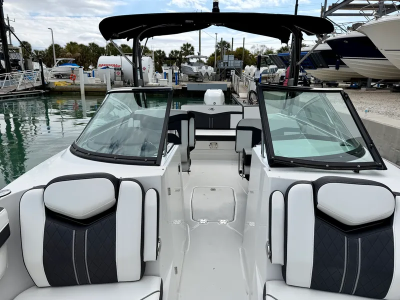 Slide: The Image of Monterey 275 SS 2021 - 47