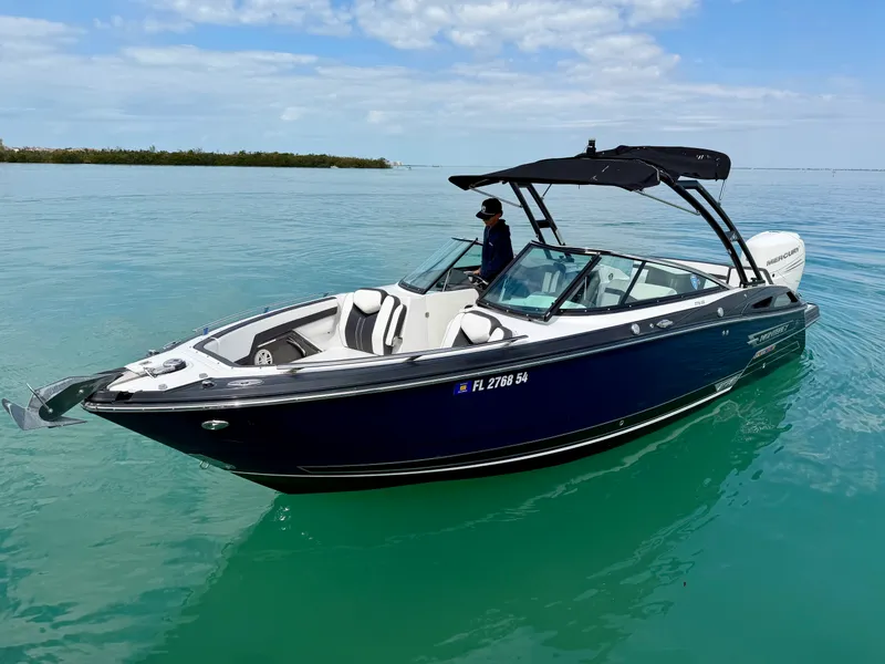 Slide: The Image of Monterey 275 SS 2021 - 7