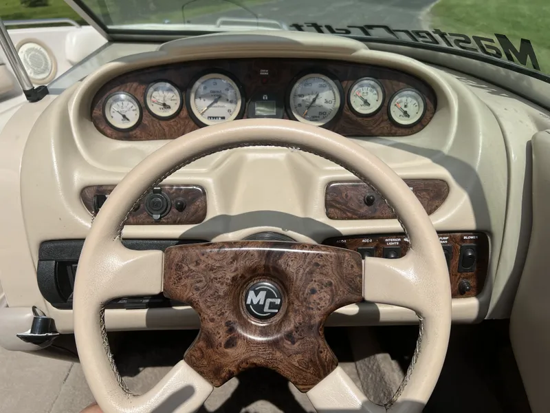 Slide: The Image of Mastercraft 225VRS 1998 - 16