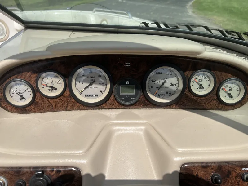 Slide: The Image of Mastercraft 225VRS 1998 - 18