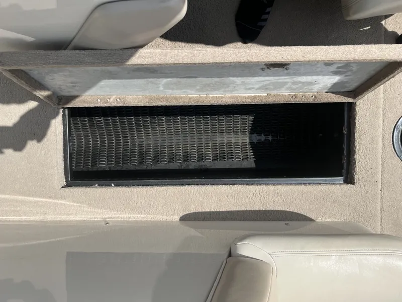 Slide: The Image of Mastercraft 225VRS 1998 - 21