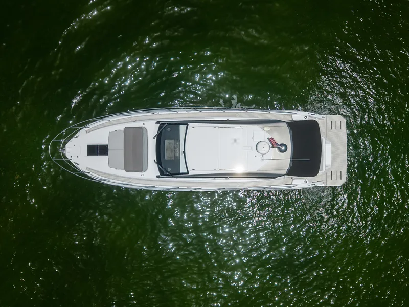 Slide: The Image of Azimut ATLANTIS 51 2025 - 6