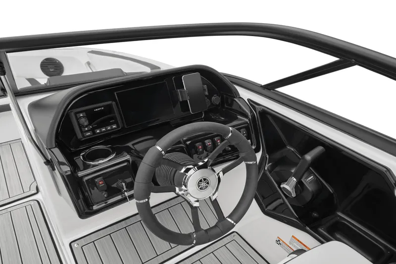 Slide: The Image of Yamaha 195S 2025 - 28