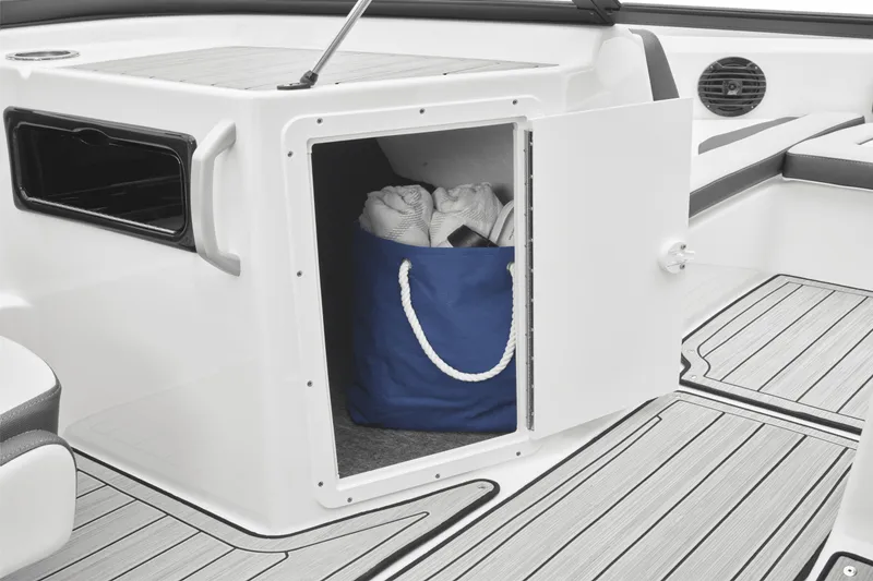 Slide: The Image of Yamaha 195S 2025 - 37