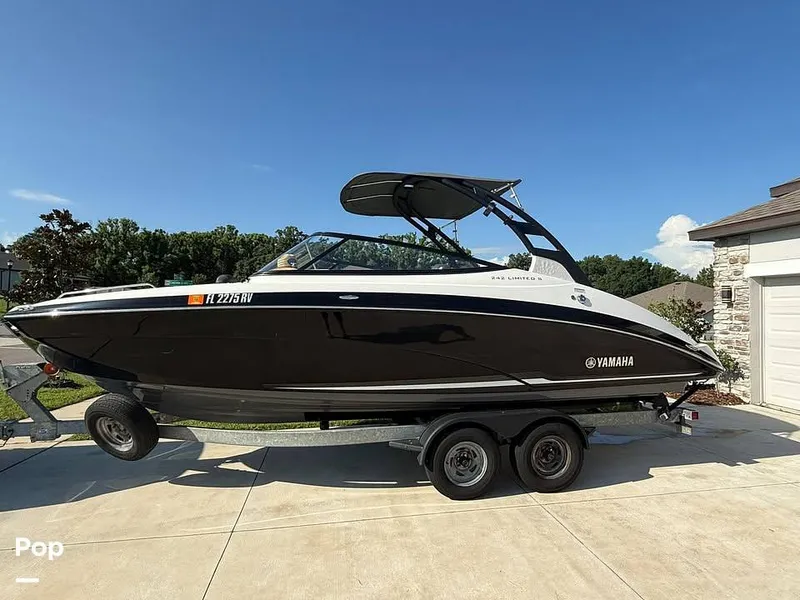 Slide: The Image of Yamaha 242 Limited S 2019 - 16621081