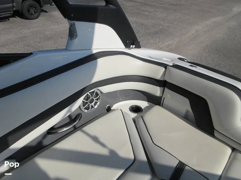 Slide: The Image of Yamaha 242 Limited S 2019 - 16654481