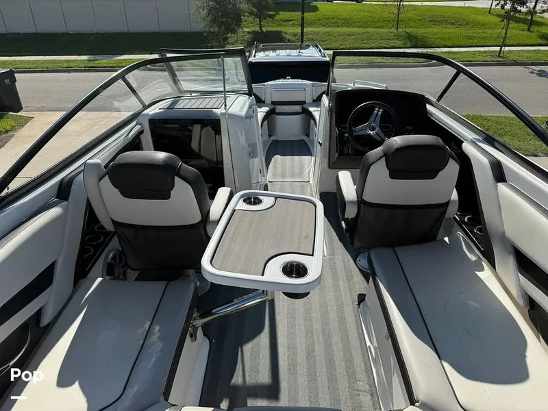 Slide: The Image of Yamaha 242 Limited S 2019 - 16621078