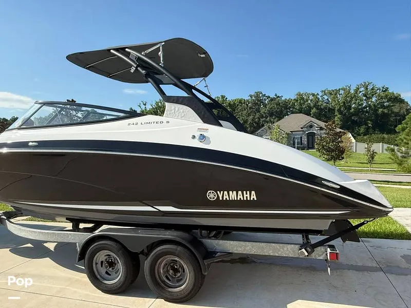 Slide: The Image of Yamaha 242 Limited S 2019 - 16621021