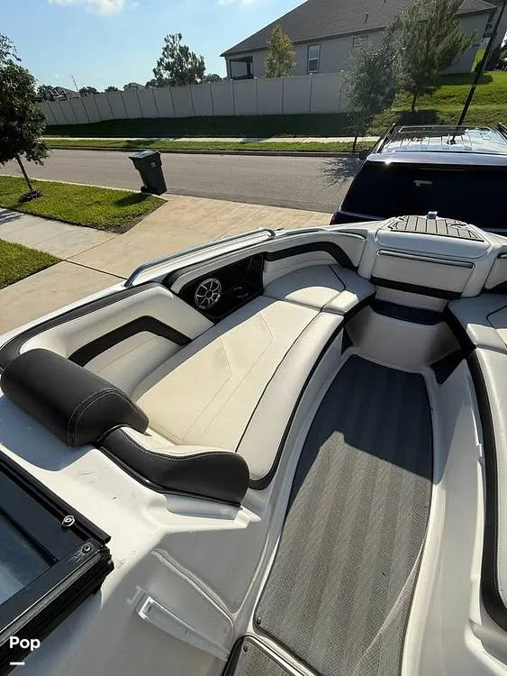 Slide: The Image of Yamaha 242 Limited S 2019 - 16621068