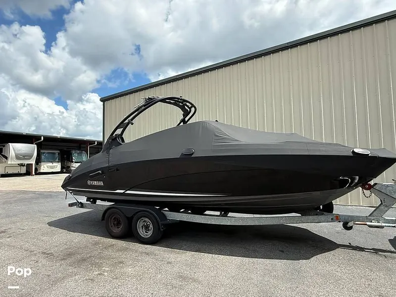Slide: The Image of Yamaha 242 Limited S 2019 - 16621077