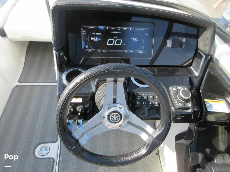 Slide: The Image of Yamaha 242 Limited S 2019 - 16654472