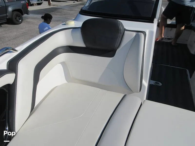Slide: The Image of Yamaha 242 Limited S 2019 - 16654450