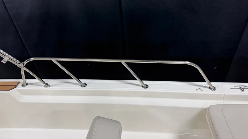 Slide: The Image of Boston Whaler 170 Montauk 2026 - 16