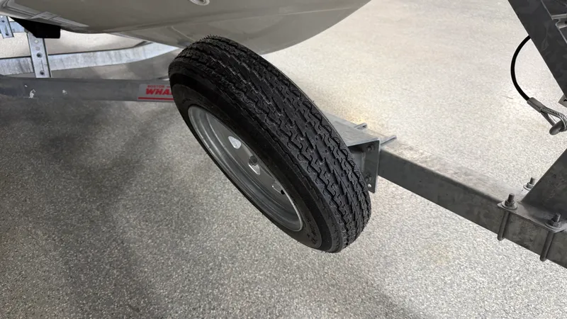 Slide: The Image of Boston Whaler 130 Super Sport 2026 - 43