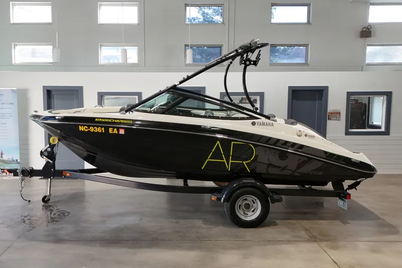 The Image of Yamaha AR192 2015 - undefined