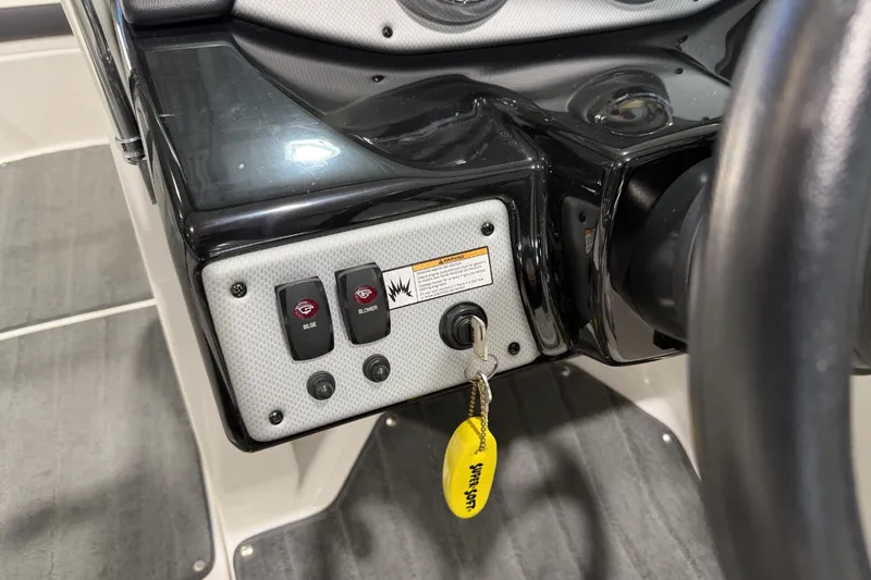 Slide: The Image of Yamaha AR192 2015 - 13