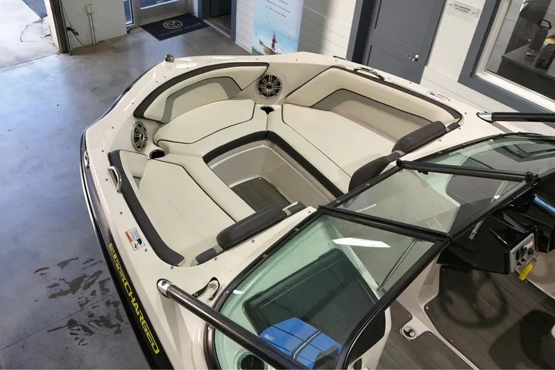 Slide: The Image of Yamaha AR192 2015 - 18