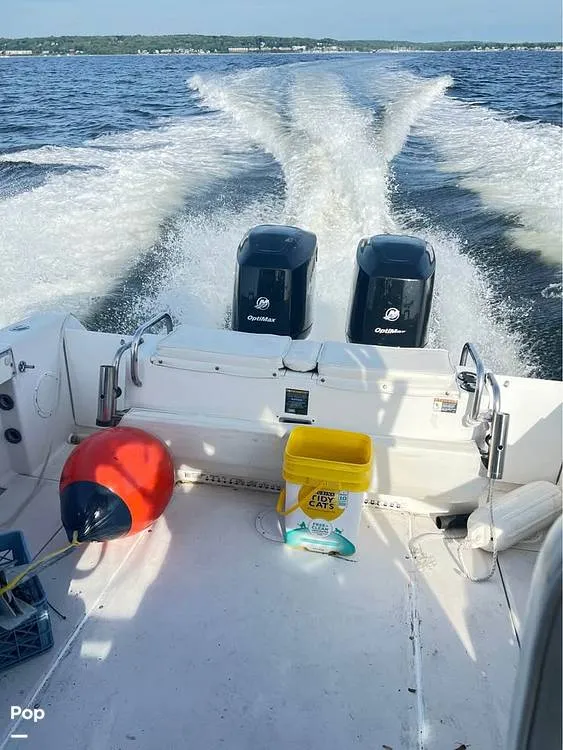 Slide: The Image of Robalo 2440 1999 - 16635394