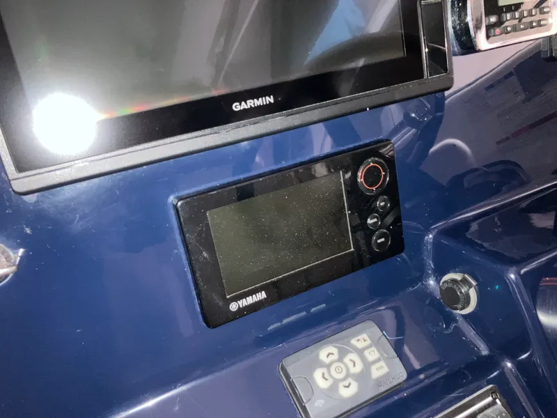 Slide: The Image of Pursuit DC 325 Dual Console 2016 - 24