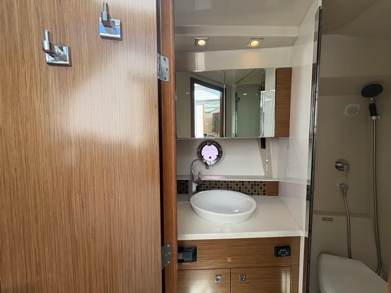 Slide: The Image of Cruisers 450 CANTIUS 2015 - 11