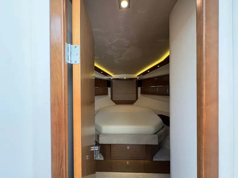 Slide: The Image of Cruisers 450 CANTIUS 2015 - 9