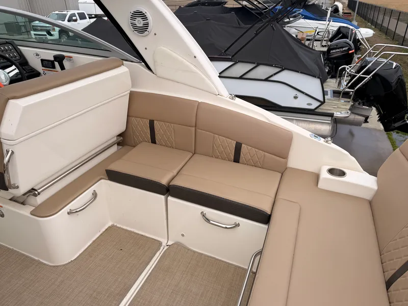 Slide: The Image of Sea Ray 260 SUNDANCER 2017 - 7