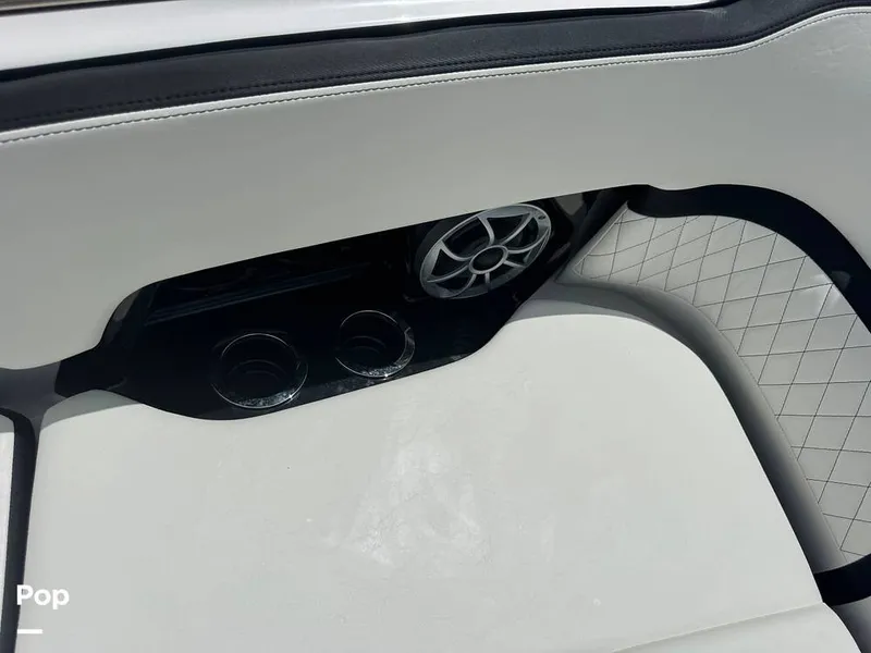 Slide: The Image of Yamaha 252S 2025 - 16639619