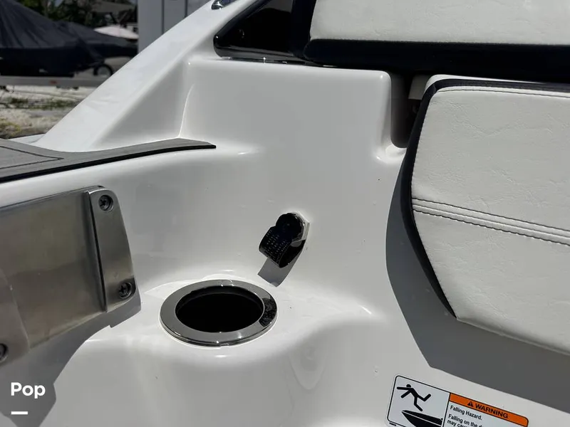 Slide: The Image of Yamaha 252S 2025 - 16639596