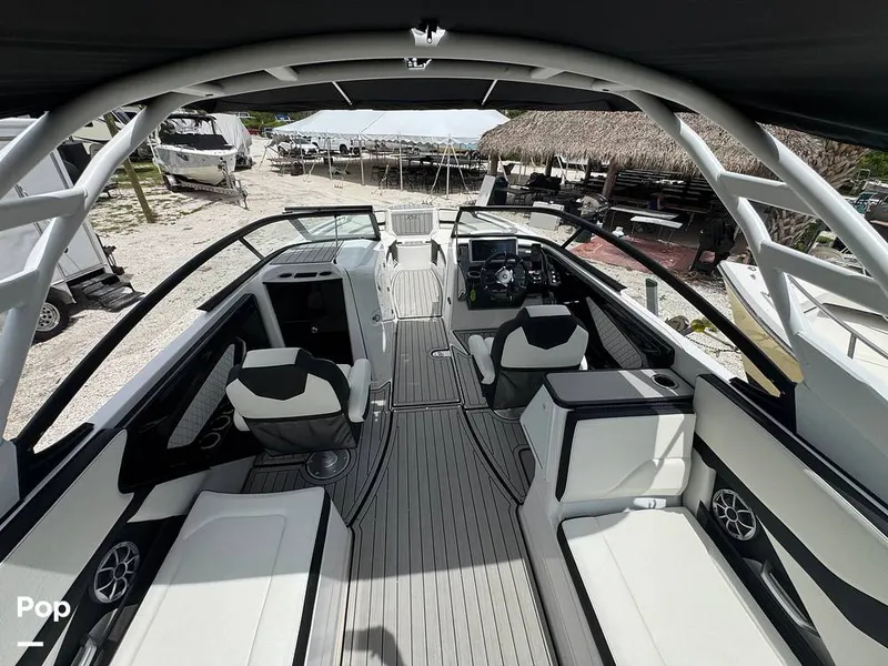 Slide: The Image of Yamaha 252S 2025 - 16639680