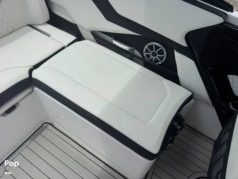 Slide: The Image of Yamaha 252S 2025 - 16639660