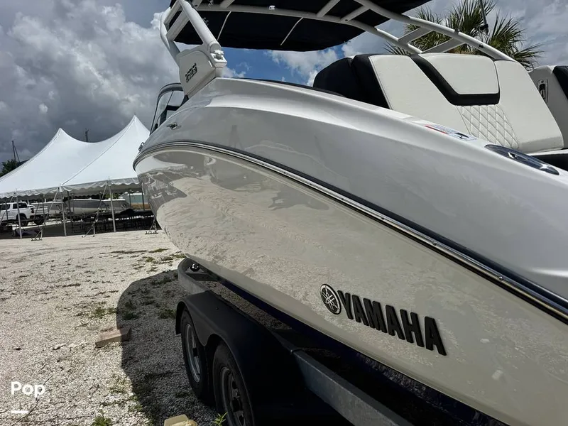 Slide: The Image of Yamaha 252S 2025 - 16639591