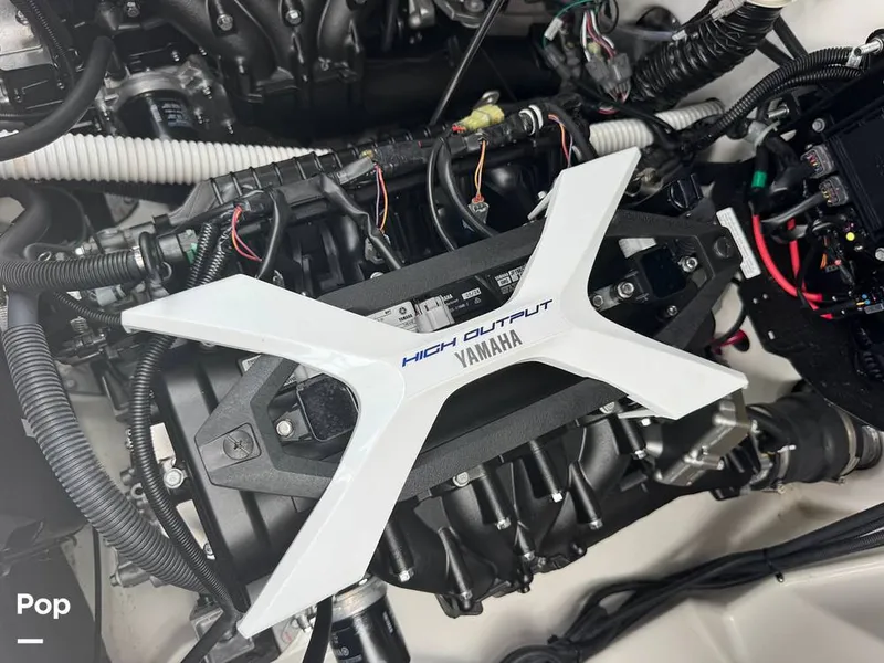 Slide: The Image of Yamaha 252S 2025 - 16639665