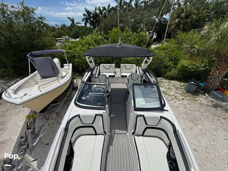 Slide: The Image of Yamaha 252S 2025 - 16639624
