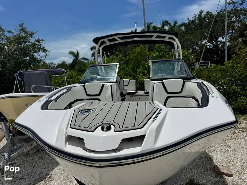 Slide: The Image of Yamaha 252S 2025 - 16639605