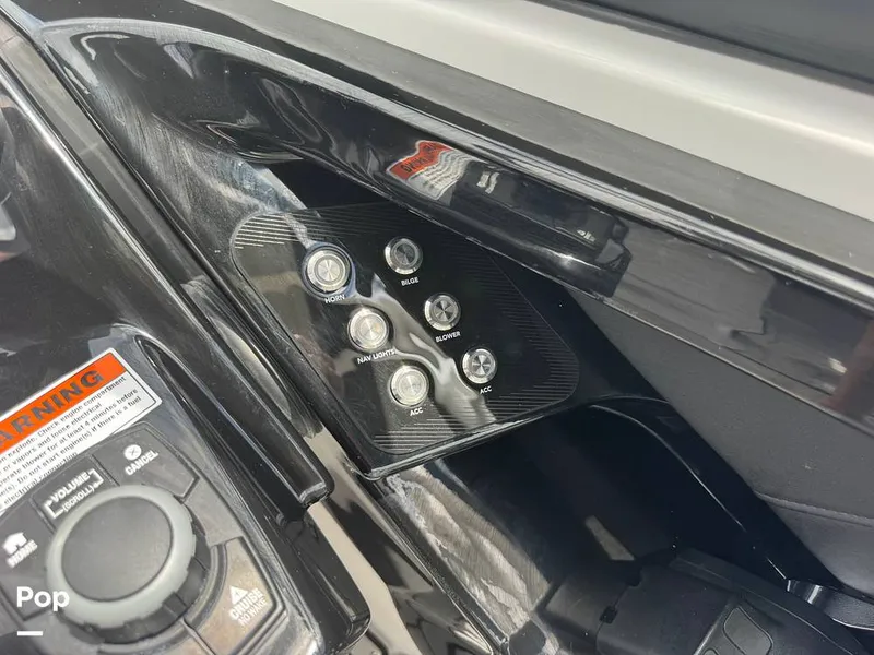 Slide: The Image of Yamaha 252S 2025 - 16639635