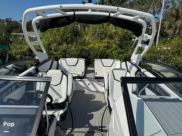 Slide: The Image of Yamaha 252S 2025 - 16629681
