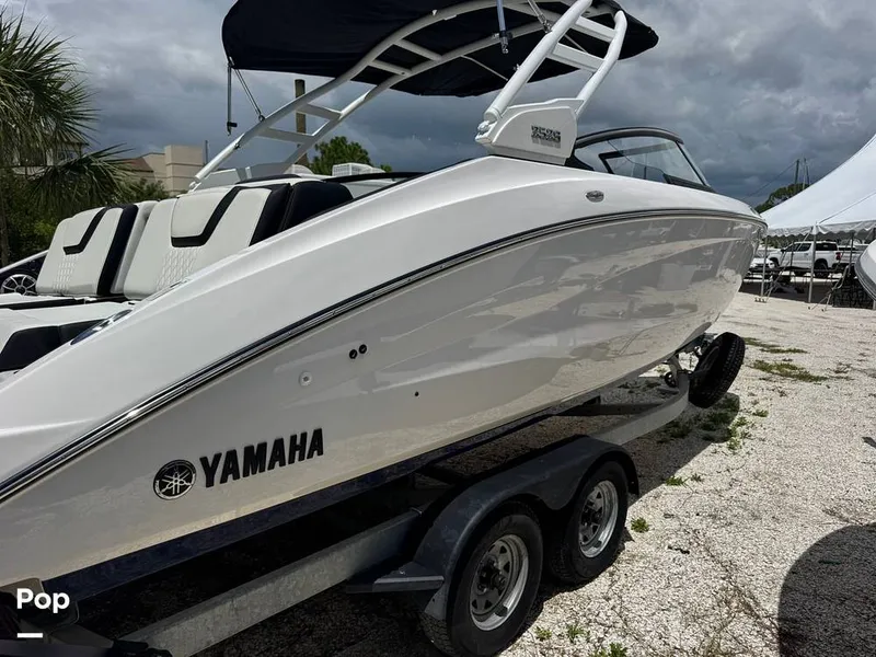 Slide: The Image of Yamaha 252S 2025 - 16639601